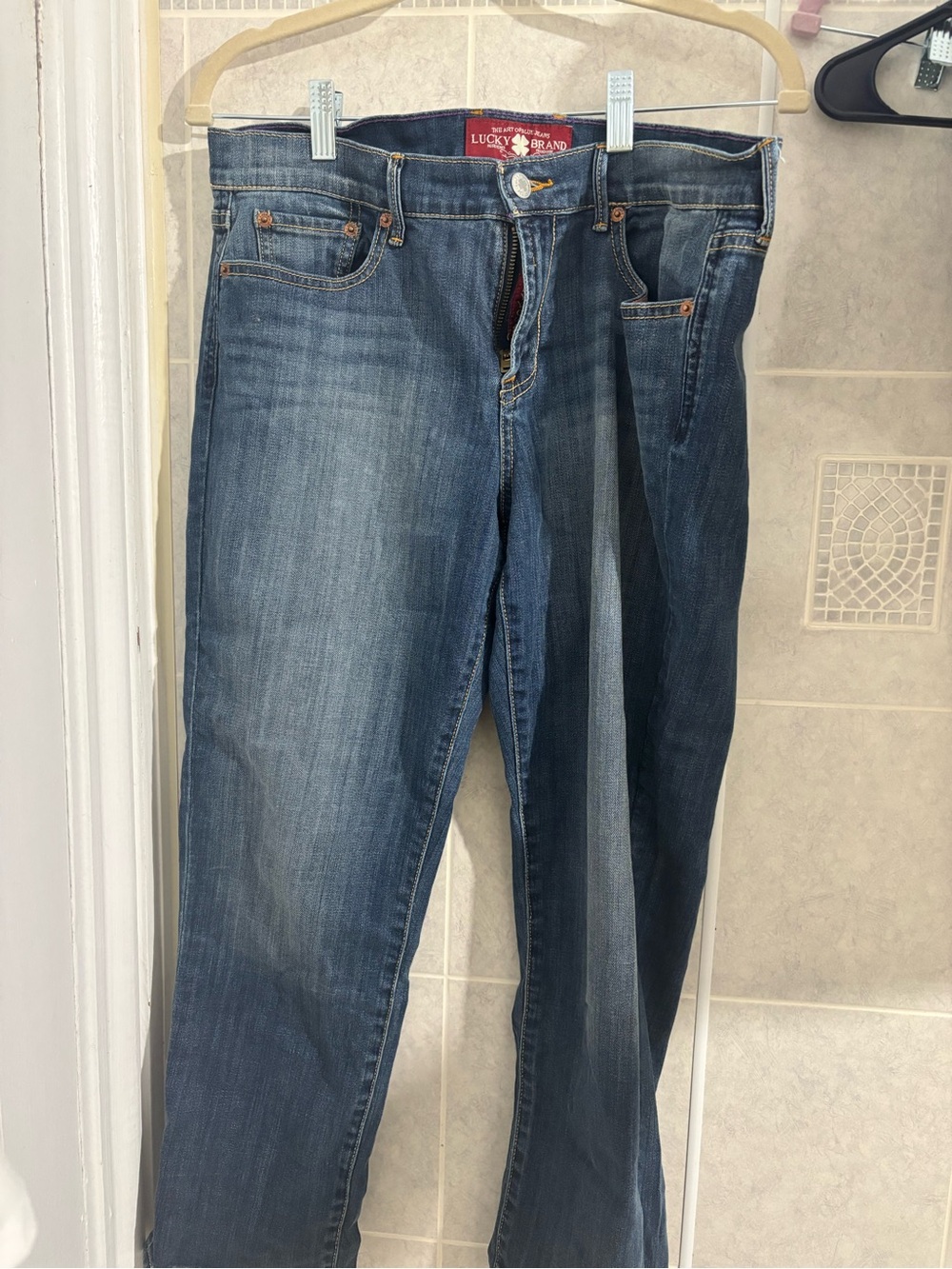 Lucky Brand Women's Straight Leg Jeans — Faded Blue Wash